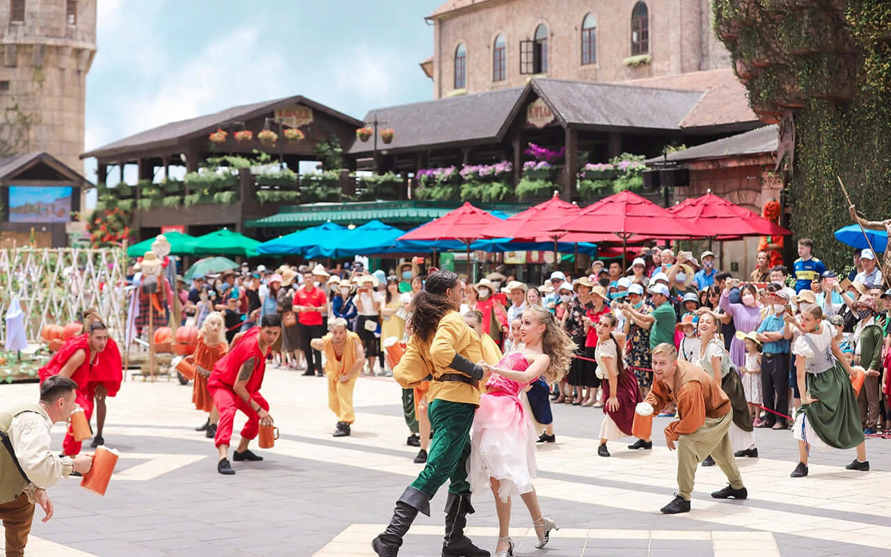 Street performance at Ba Na Hills French Village